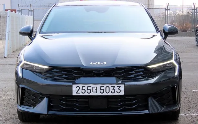 코란도뷰티풀 중고차 더 뉴 K5 하이브리드 3세대 시그니처 매물 사진 10 - 2025/04 1,771km